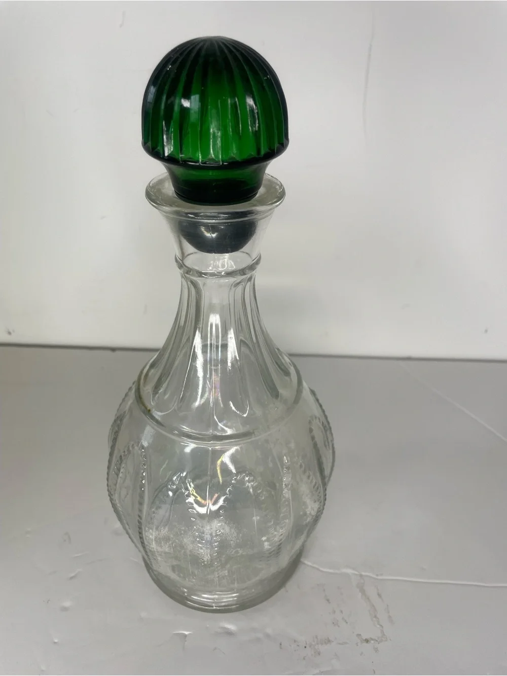 Vintage Avon Glass Decanter Green Stopper Bar Whiskey Bourbon 10.25”